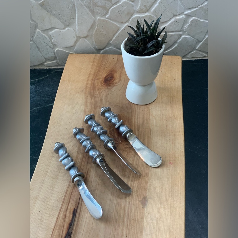 PIER 1 | Set of 4 | Vintage Silver Tone Canapé Spreaders